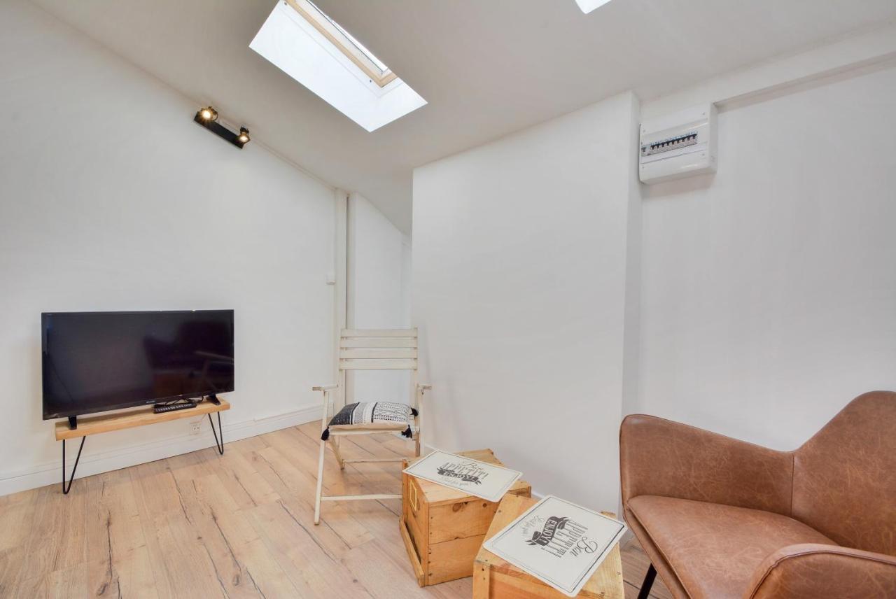 Le Saint-Julien V Apartment Нанси Екстериор снимка